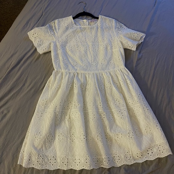 Urban Threads broderie anglaise mini dress in white, UK10 / US8 - Picture 4 of 5